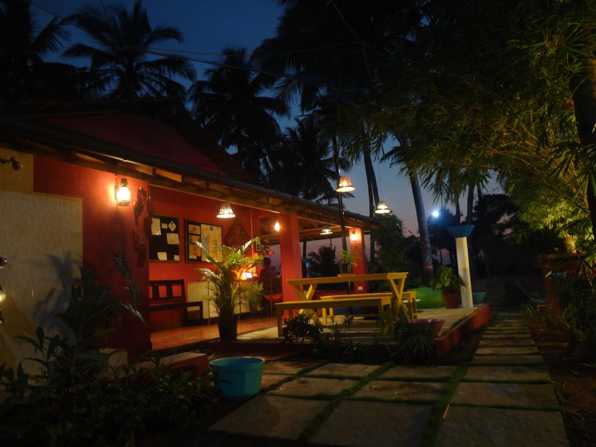 The Yuppi Hippi Female Hostel Anjuna Eksteriør bilde