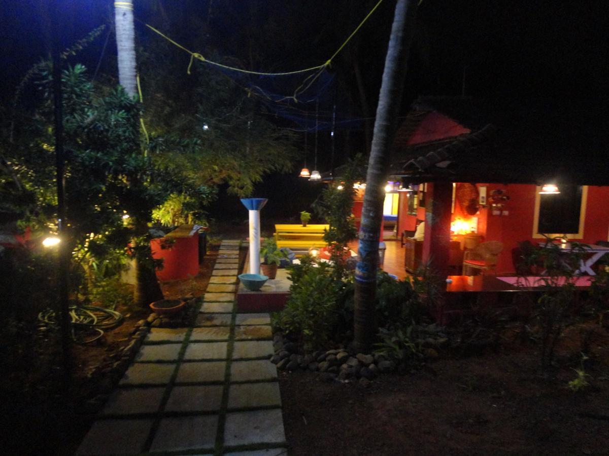 The Yuppi Hippi Female Hostel Anjuna Eksteriør bilde